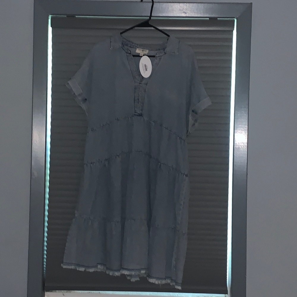 Brand new denim dress by Umgee, super cute tiered style.